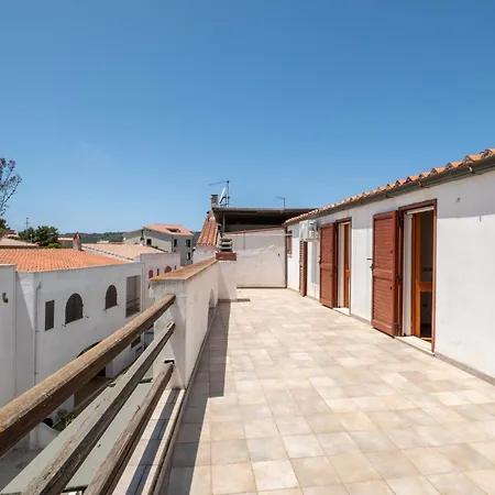 Incantevole A 15 Mt Dal Magico Mare Sardo Casa vacanze *